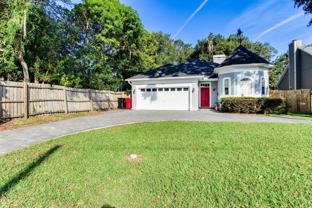 1207 E Esther St - Photo 1 of 1