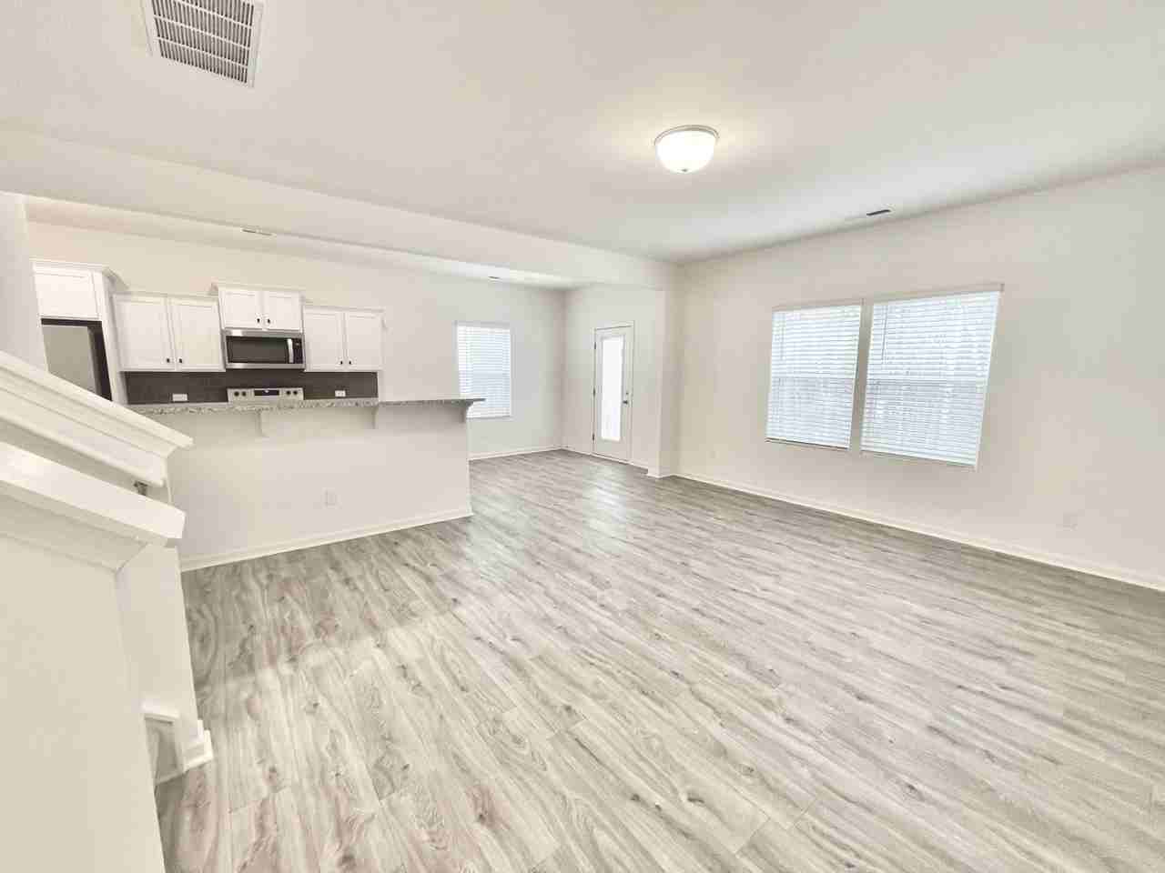 117 Lorcan Ln - Photo 3 of 18