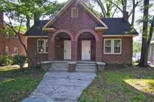 featured image of 1307 Maple St