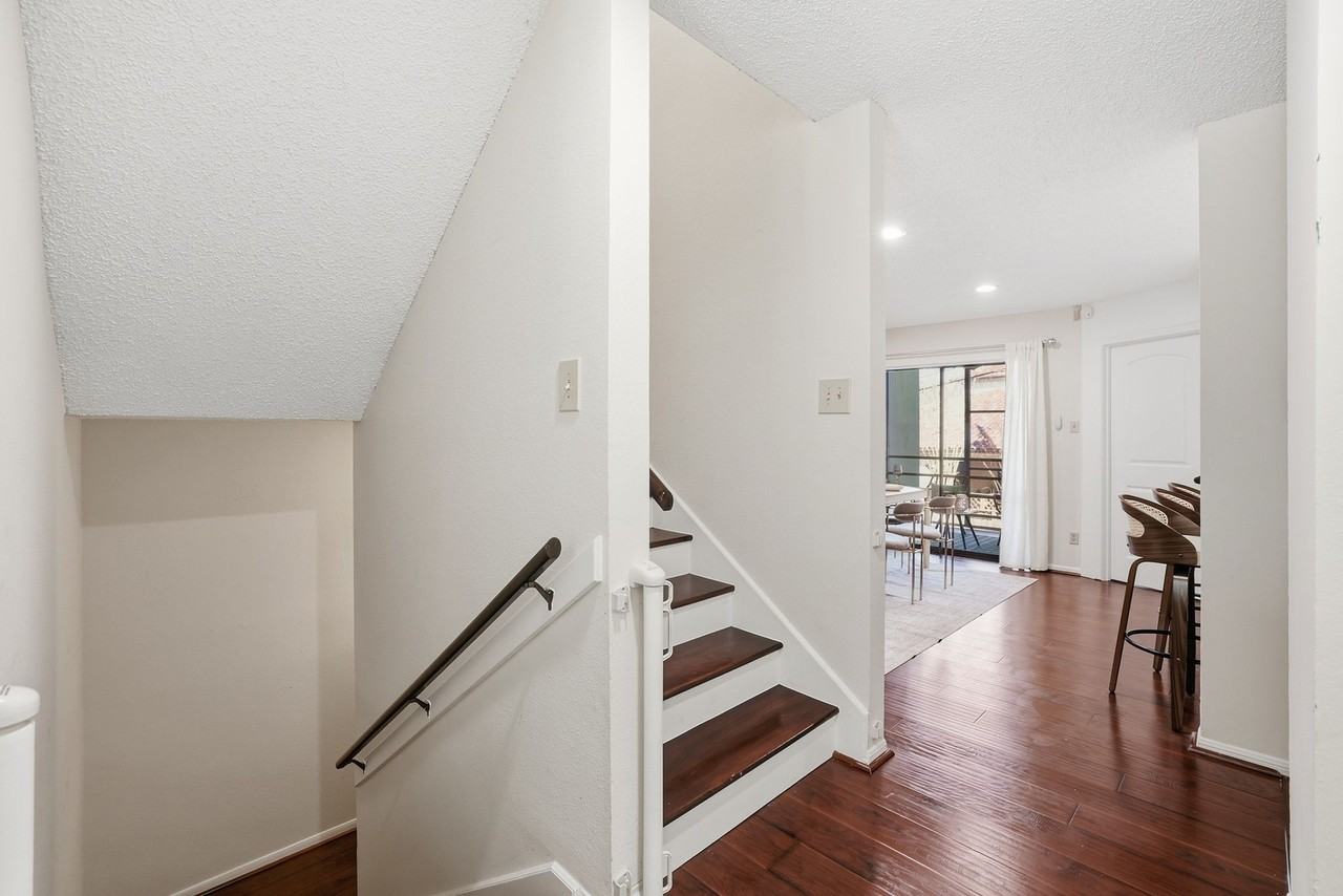 3516 Bellaire Boulevard - Photo 3 of 63