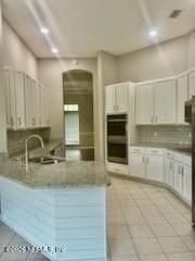 925 Lotus Ln S - Photo 7 of 32