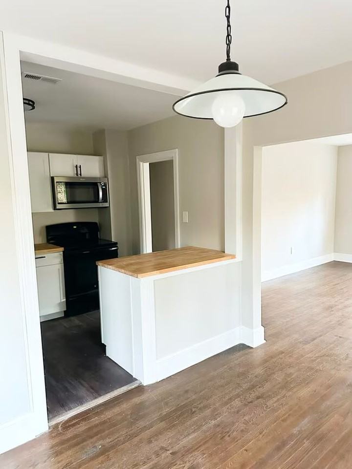 1021 14th Ave Nw - Photo 4 of 13
