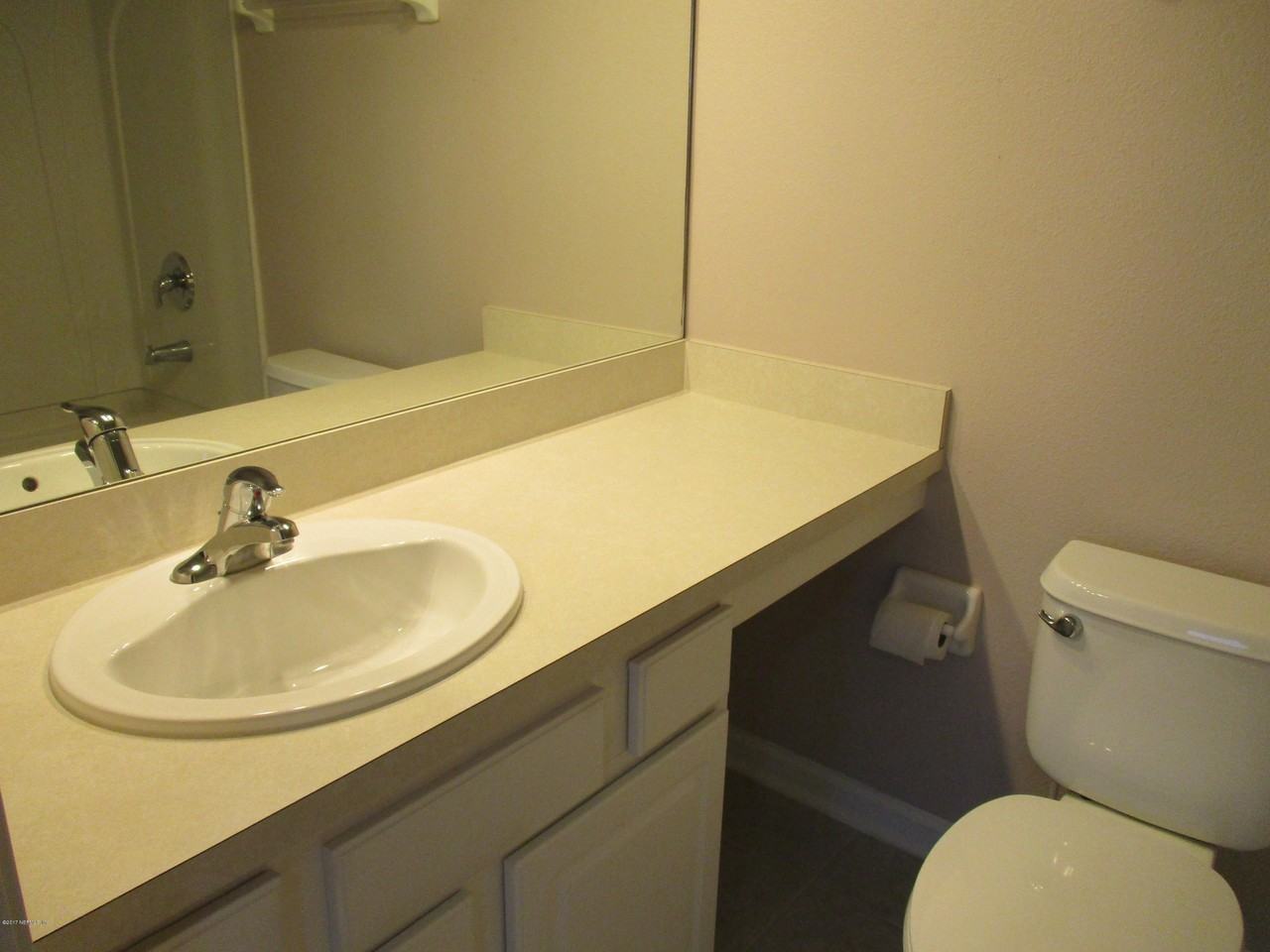 3684 Summerlin Ln E - Photo 6 of 10