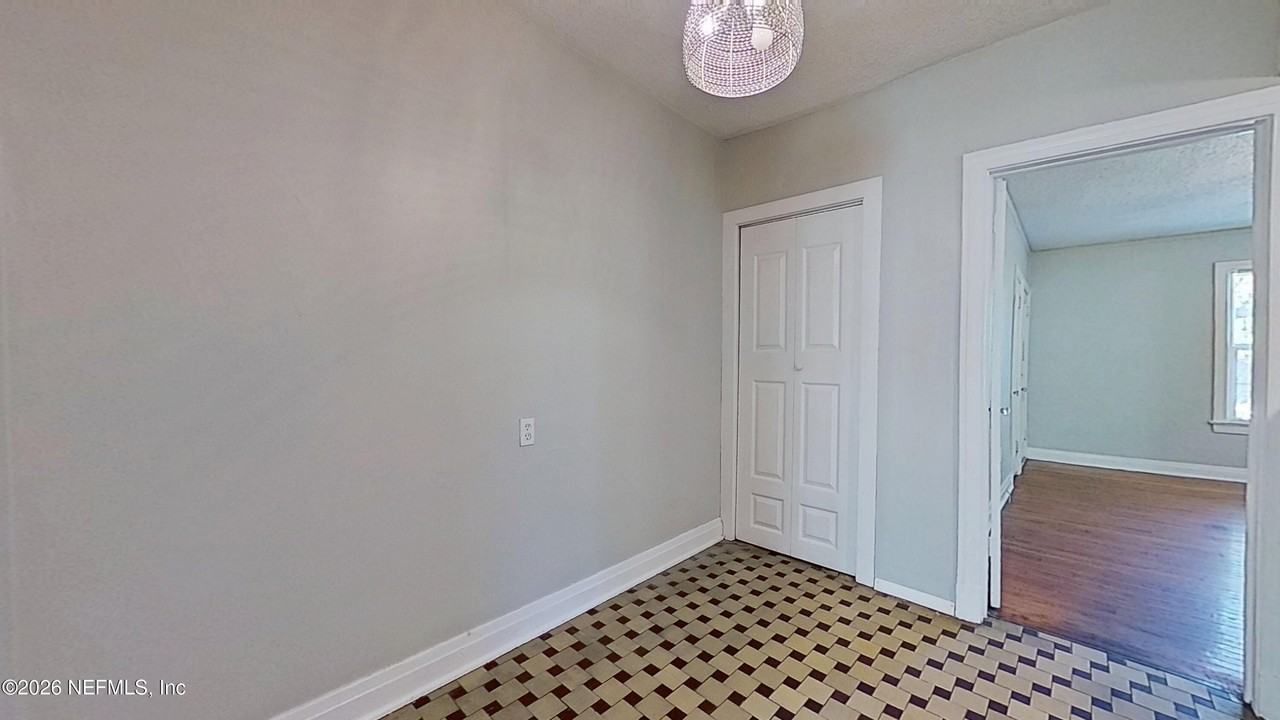 938 Cordova Pl #4 - Photo 5 of 16
