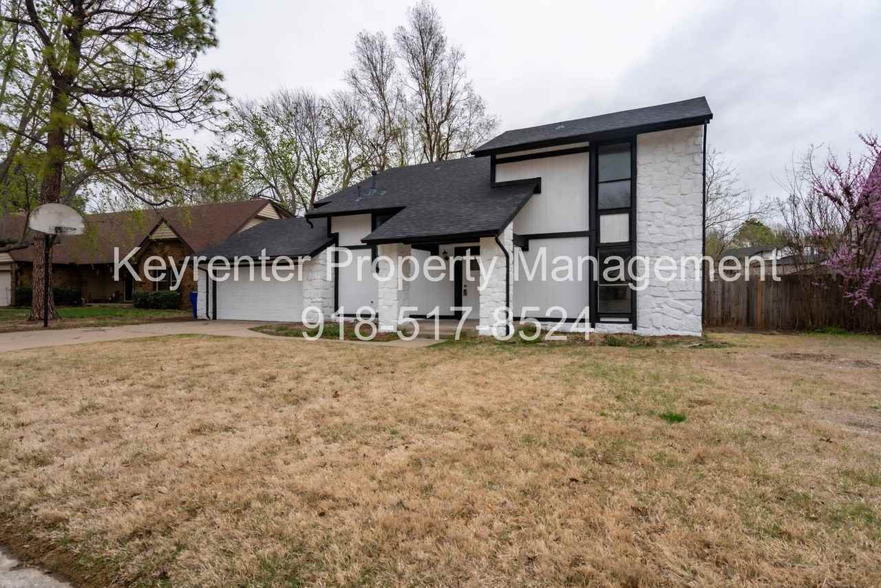 2608 W Fort Worth Pl - Photo 2 of 28