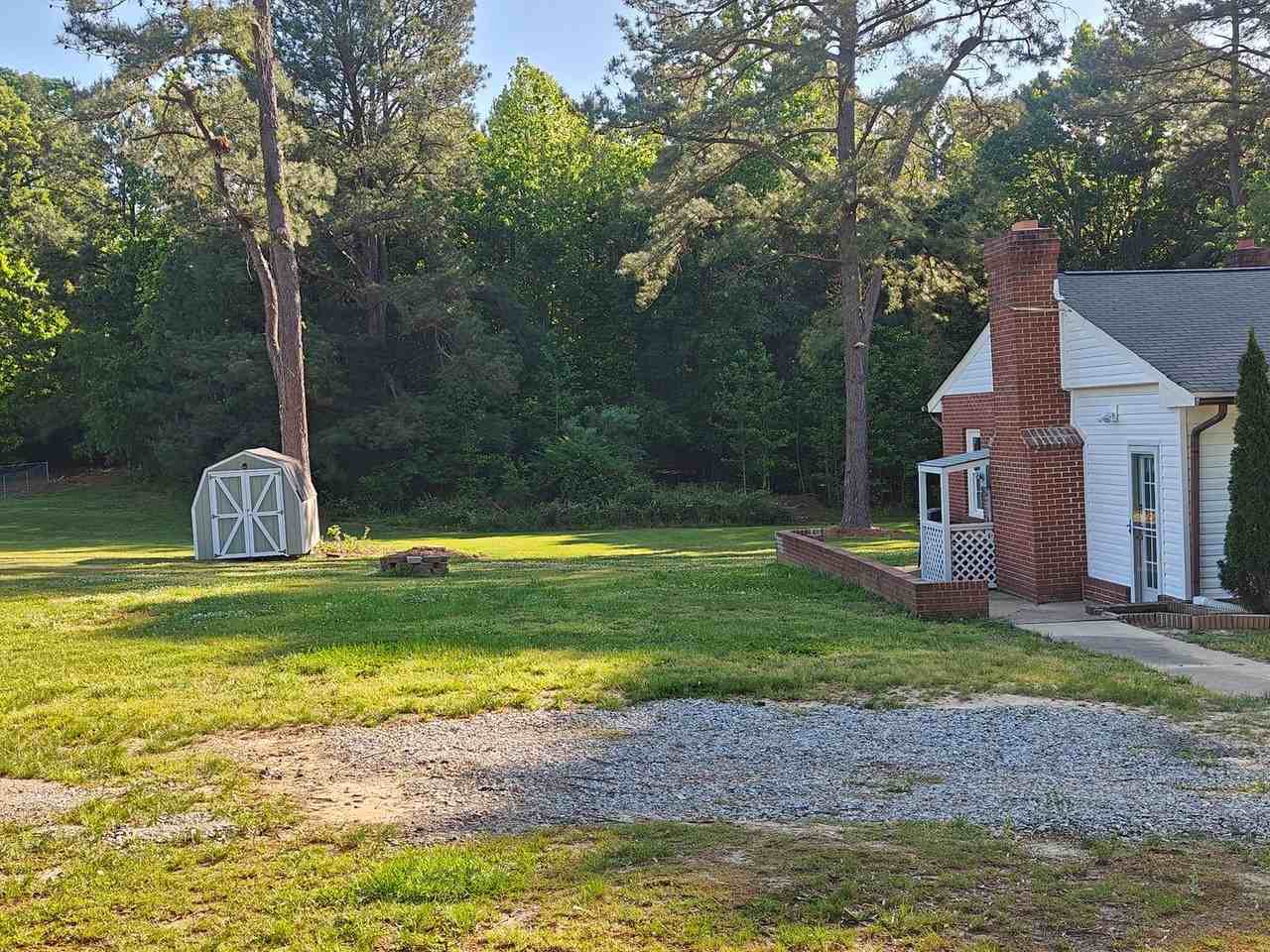 9511 Harris St - Photo 2 of 22