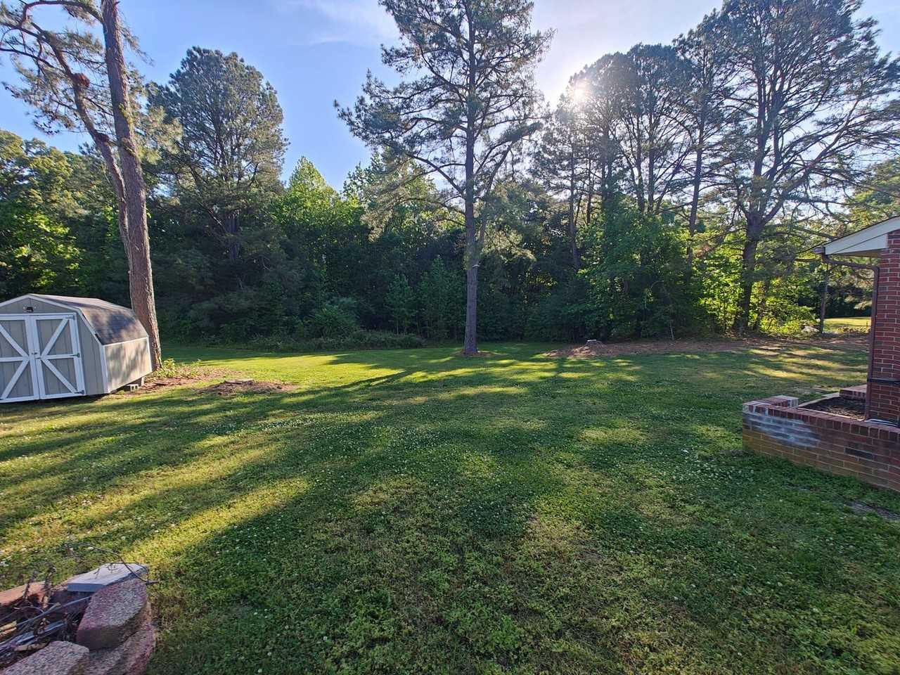 9511 Harris St - Photo 4 of 22