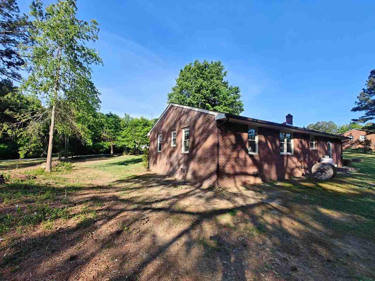 9511 Harris St - Photo 6 of 22