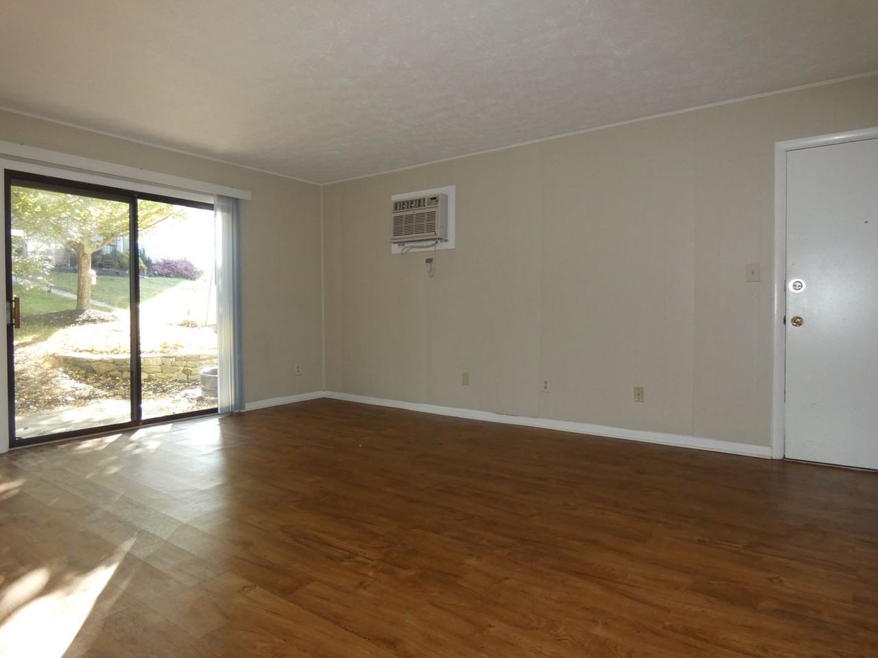 105 S Main St #5 - Photo 2 of 16