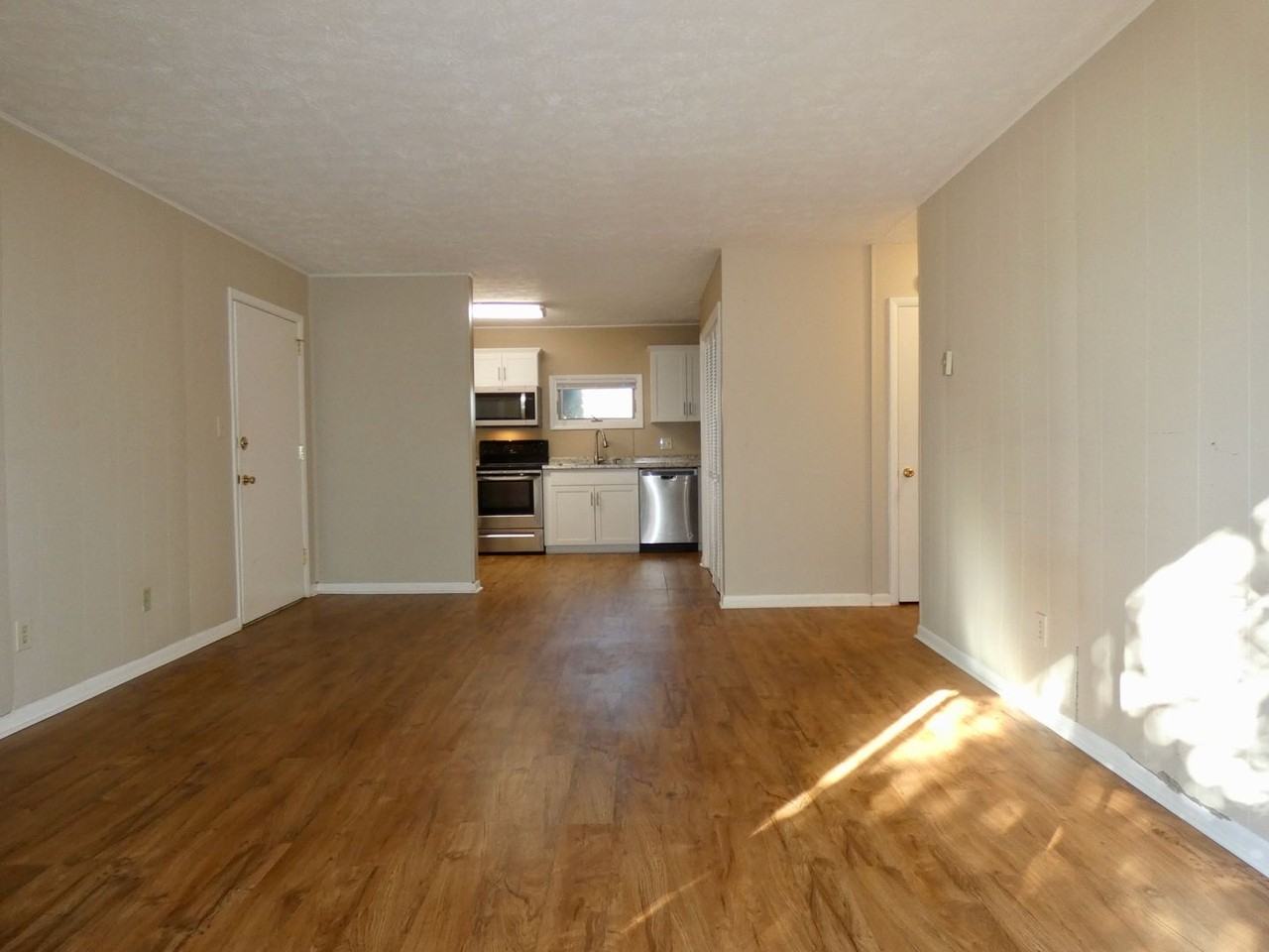 105 S Main St #5 - Photo 5 of 16