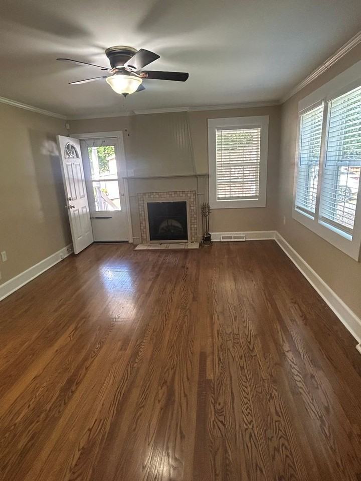 212 S Bennetts Bridge Rd - Photo 2 of 14