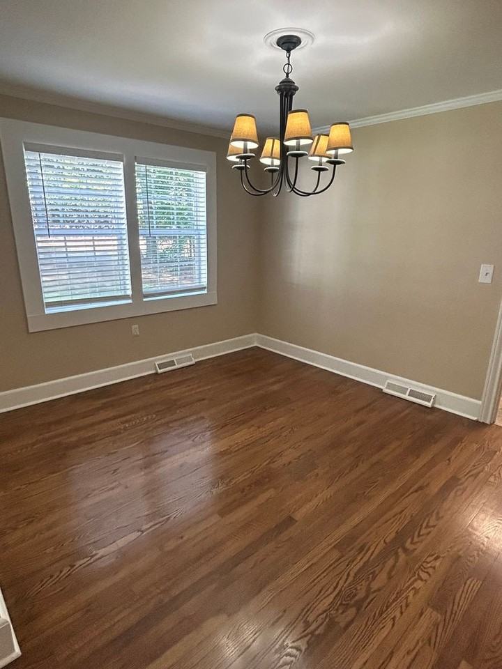 212 S Bennetts Bridge Rd - Photo 3 of 14
