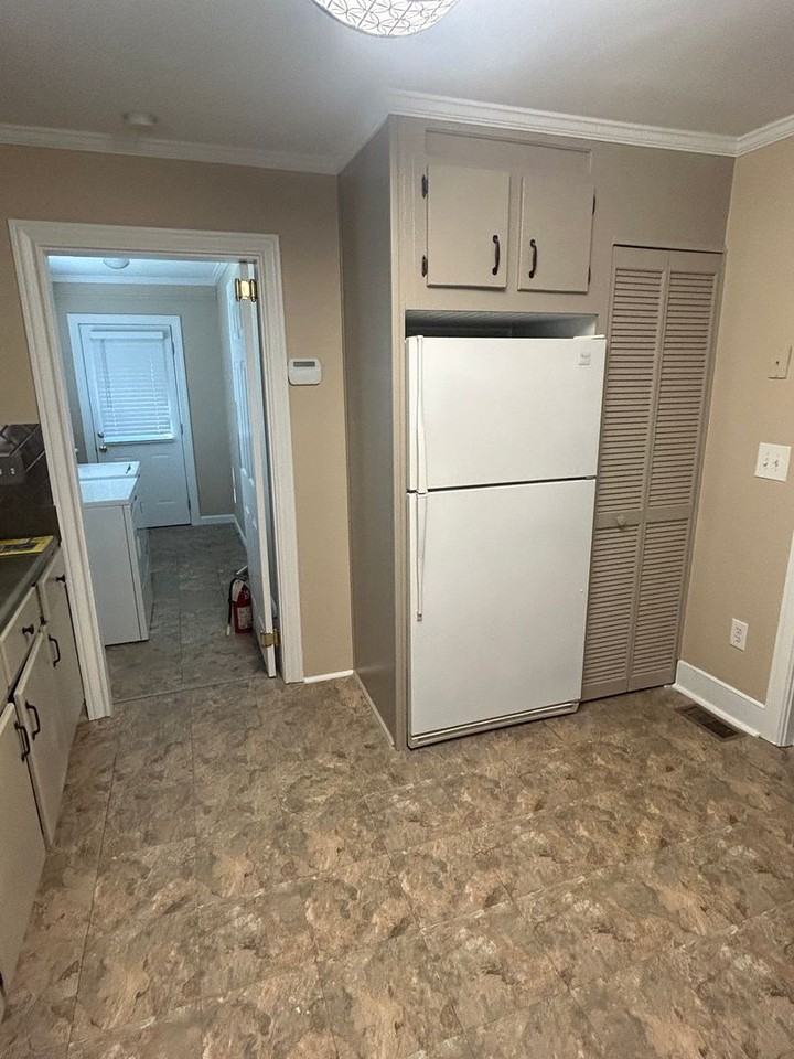 212 S Bennetts Bridge Rd - Photo 6 of 14