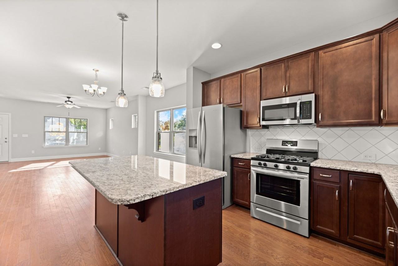 11936 Cordial Ln - Photo 2 of 30