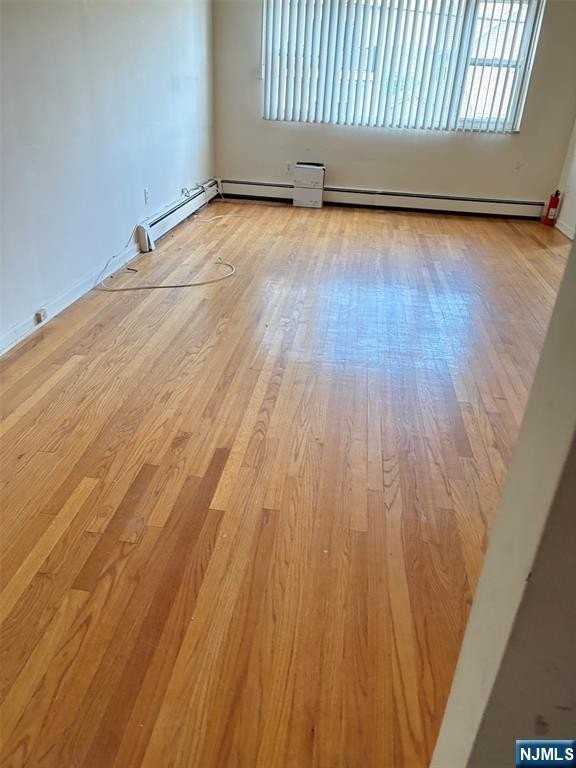 504 Summit Ave - Photo 6 of 19
