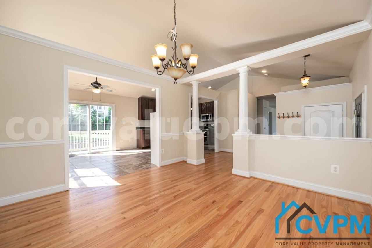 4417 Poplar Ave - Photo 4 of 27
