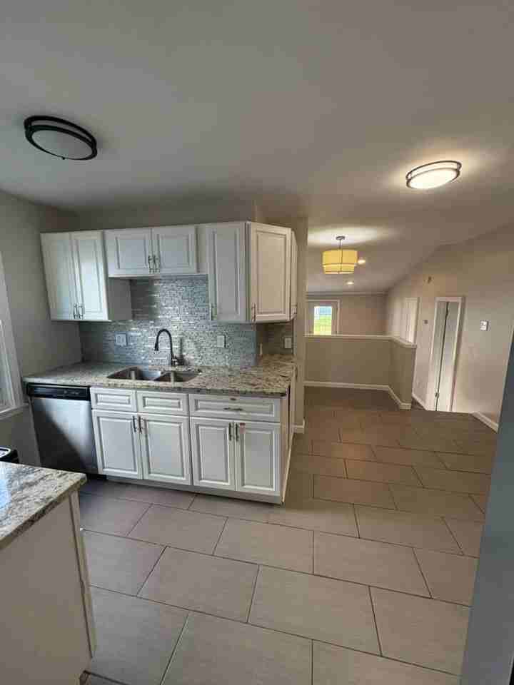 4461 Groveland Rd - Photo 5 of 16