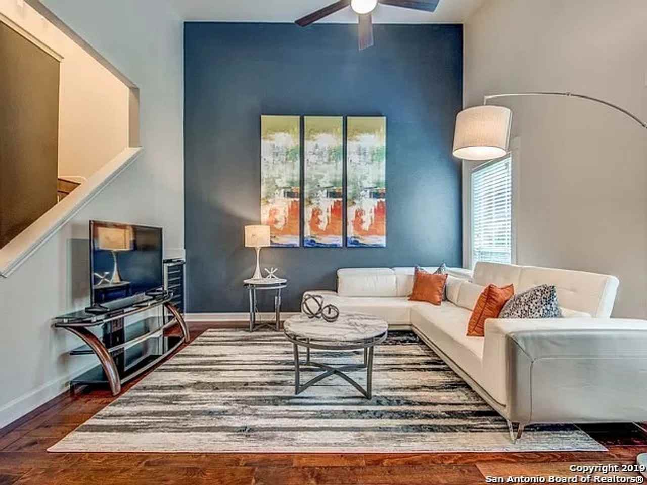 30 Chapel Hill Cir - Photo 2 of 24