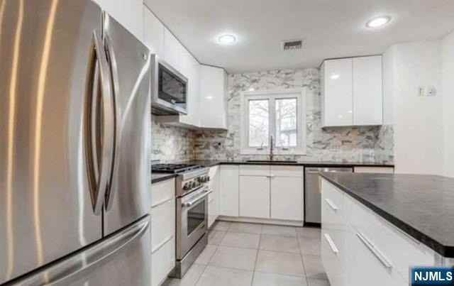 44 Roberts Ct - Photo 7 of 28