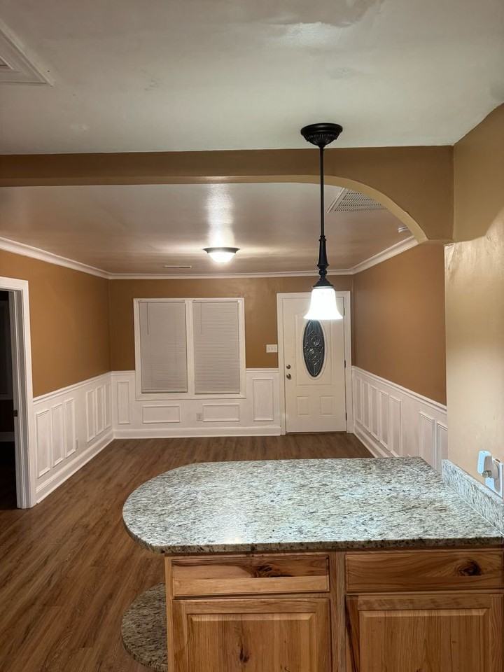 1309 Hoke St - Photo 4 of 9