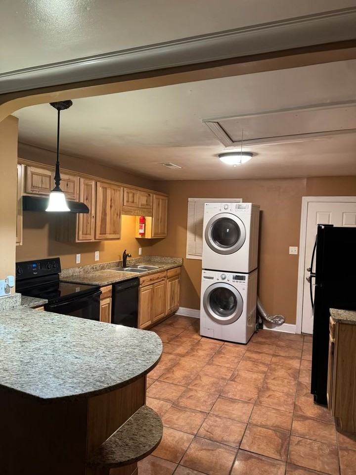 1309 Hoke St - Photo 5 of 9