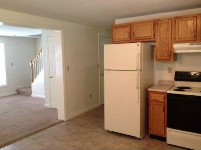50 Pine Hill Rd #A - Photo 4 of 14