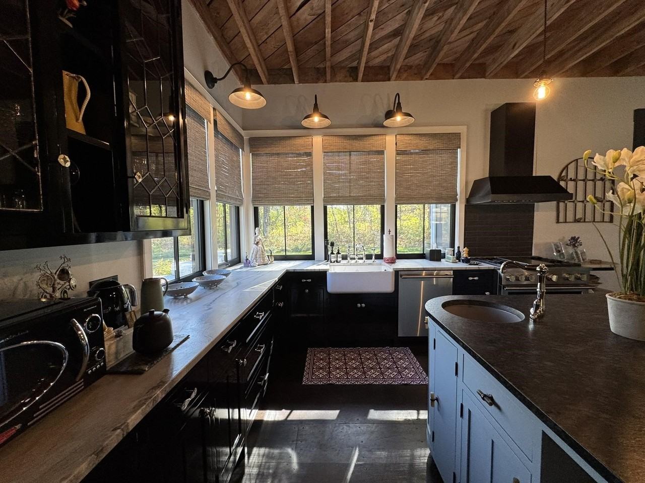 57 Taconic Rd - Photo 7 of 50