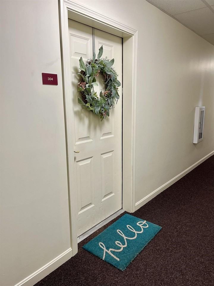 18 Harbor Ave #304 - Photo 6 of 7