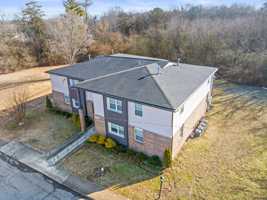 featured image of 205 Eveningside Dr