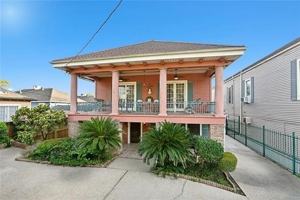 featured image of 8127 Belfast St