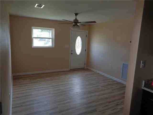 5160 Evans Dr - Photo 2 of 10