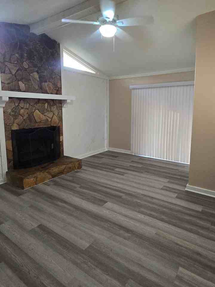 1001 N Bracewell Dr - Photo 5 of 22