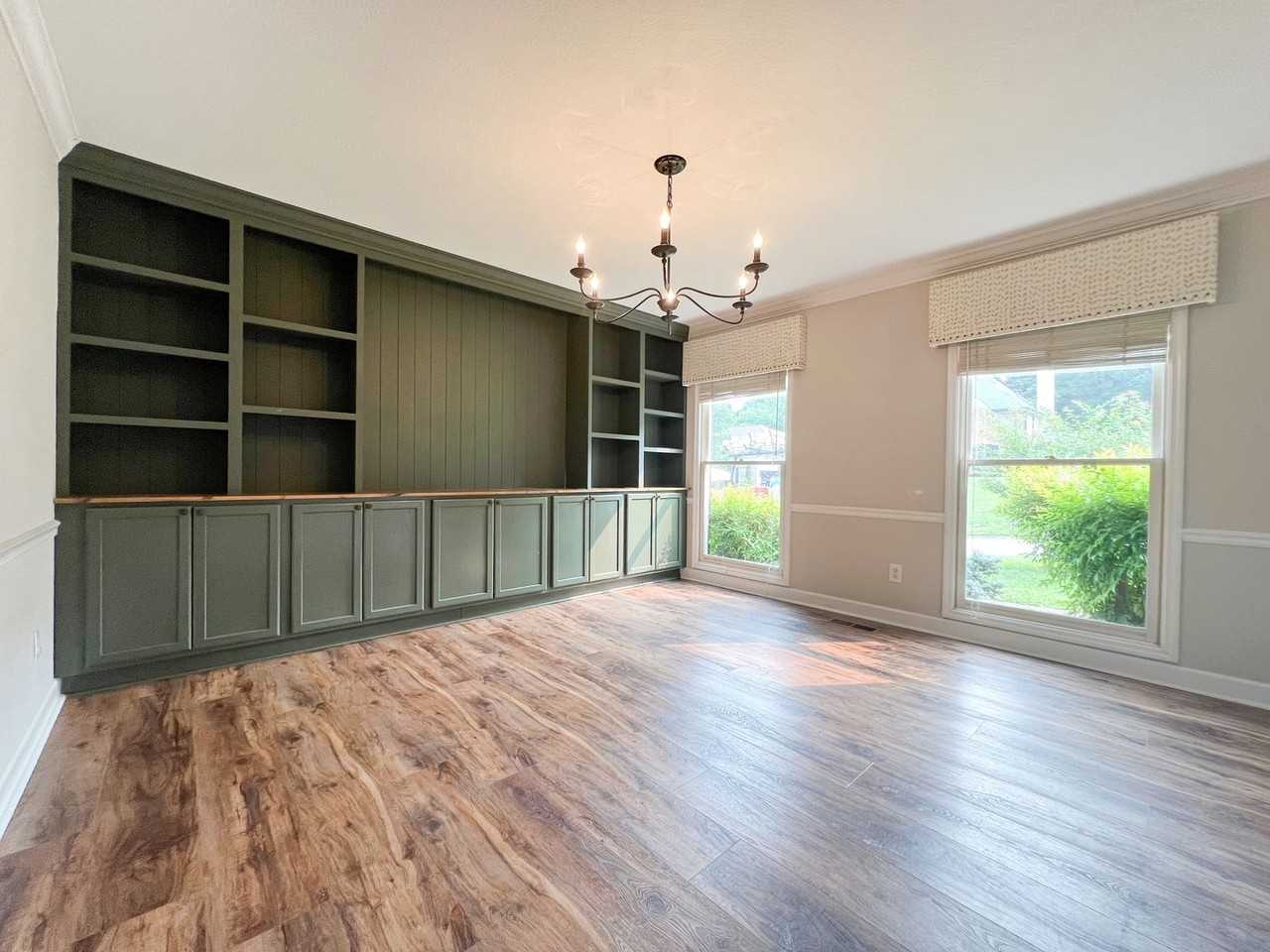 1321 Shadybrook Cove Ln - Photo 3 of 18
