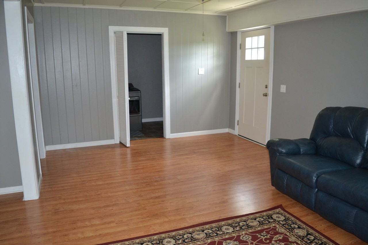 138 Cypress Cir - Photo 6 of 34