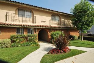 LA REINA AVE. APARTMENTS - Photo 1 of 1