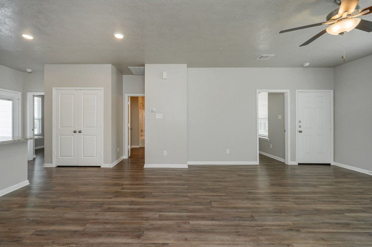2045 Vintage Farms Way - Photo 6 of 37