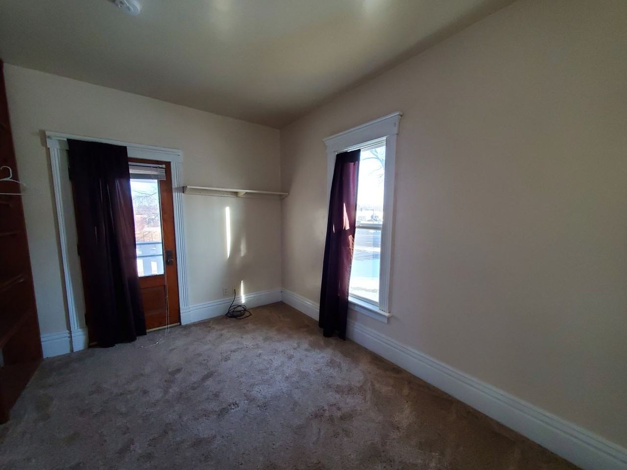 1718 Washington St - Photo 4 of 17