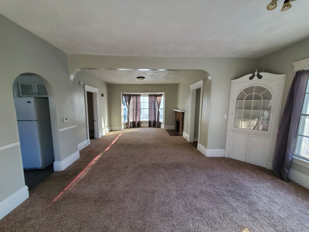 1718 Washington St - Photo 5 of 17