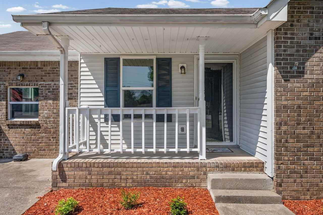 1301 Hand Dr - Photo 2 of 26