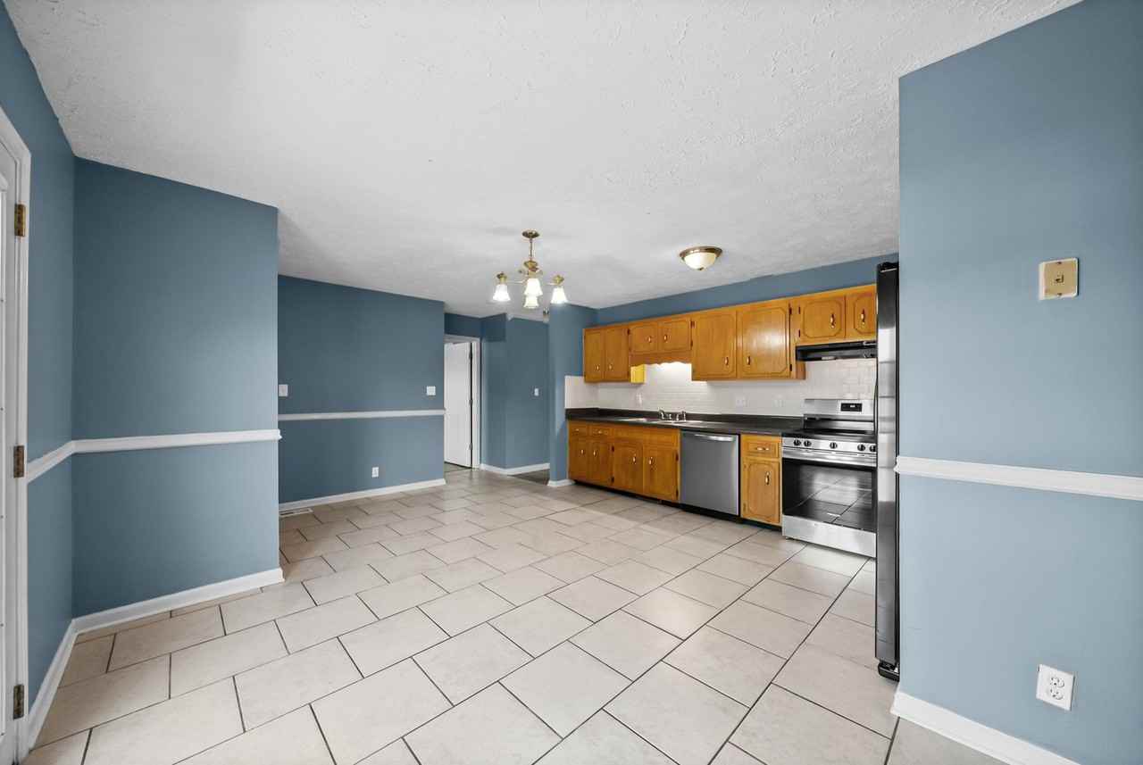 1301 Hand Dr - Photo 7 of 26