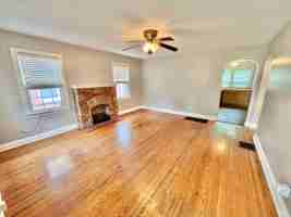 featured image of 1104 Berry Blvd