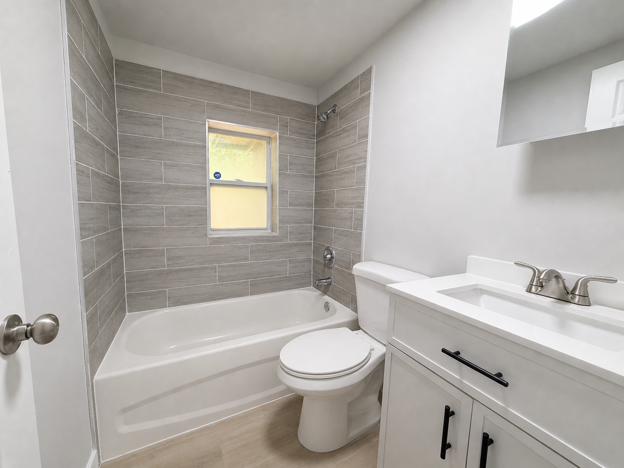 2109 Se 45th Ter - Photo 7 of 9