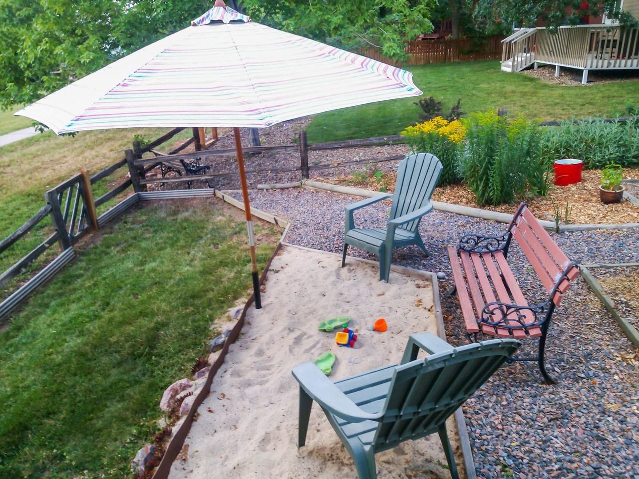 516 W Spruce Way - Photo 4 of 30