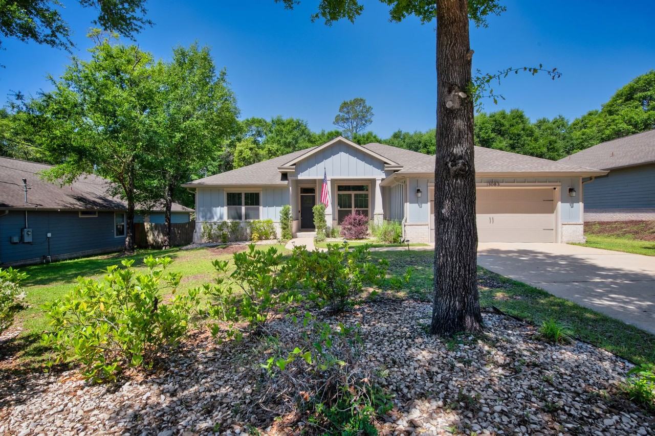 3083 Five Forks Rd - Photo 2 of 41