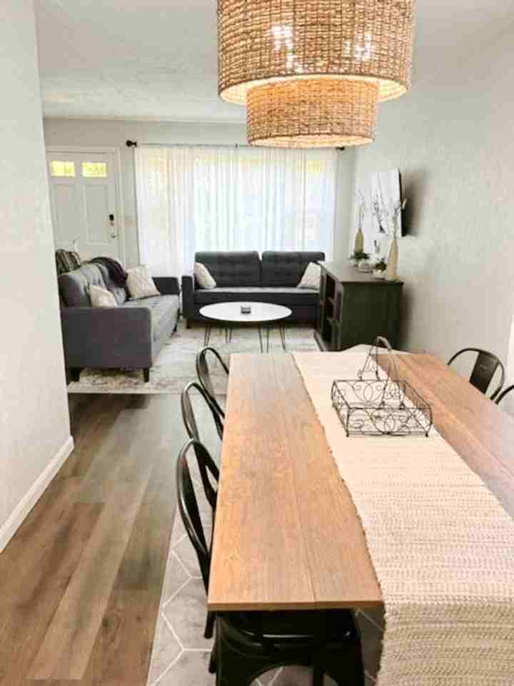 344 Parkovash Ave - Photo 4 of 13