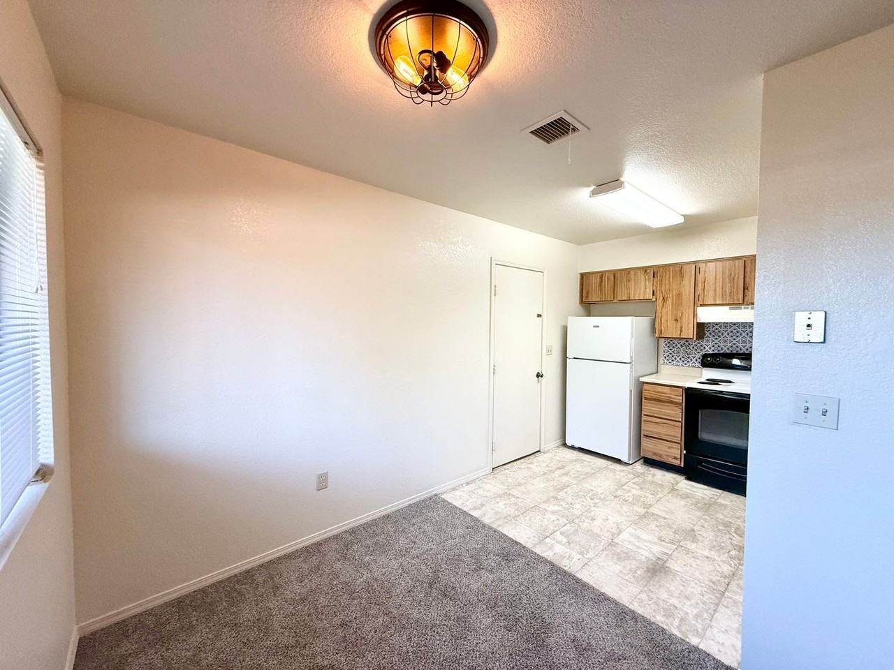 7781 E Spouse Dr - Photo 5 of 12