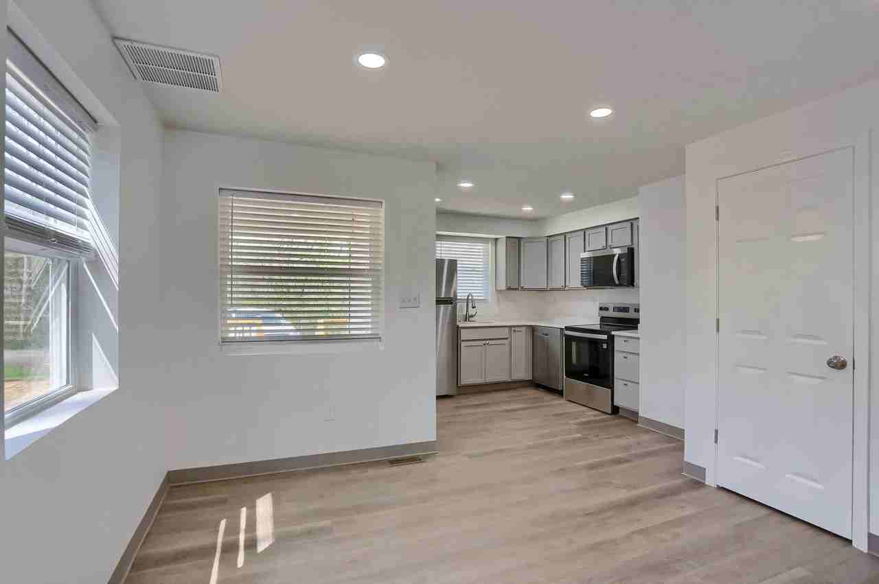 153 Kathleen Dr - Photo 6 of 27