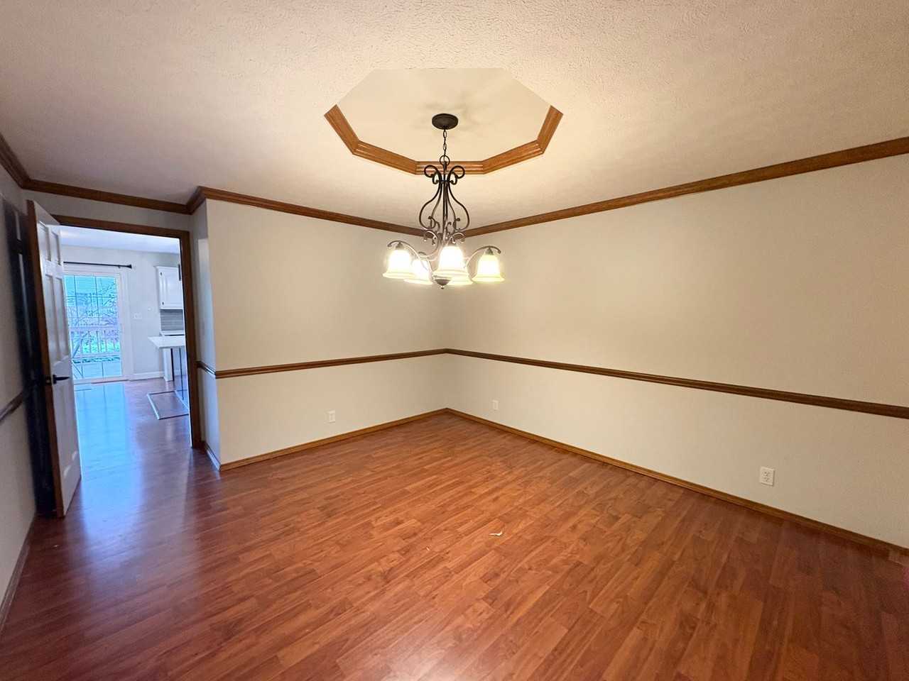 2809 Greenfield Rd - Photo 2 of 22