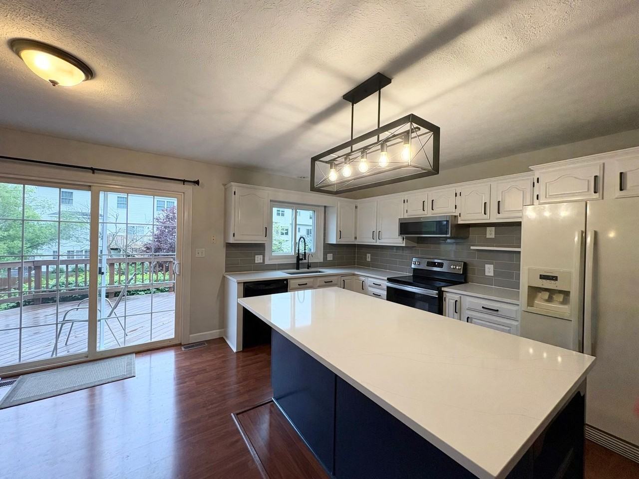 2809 Greenfield Rd - Photo 3 of 22