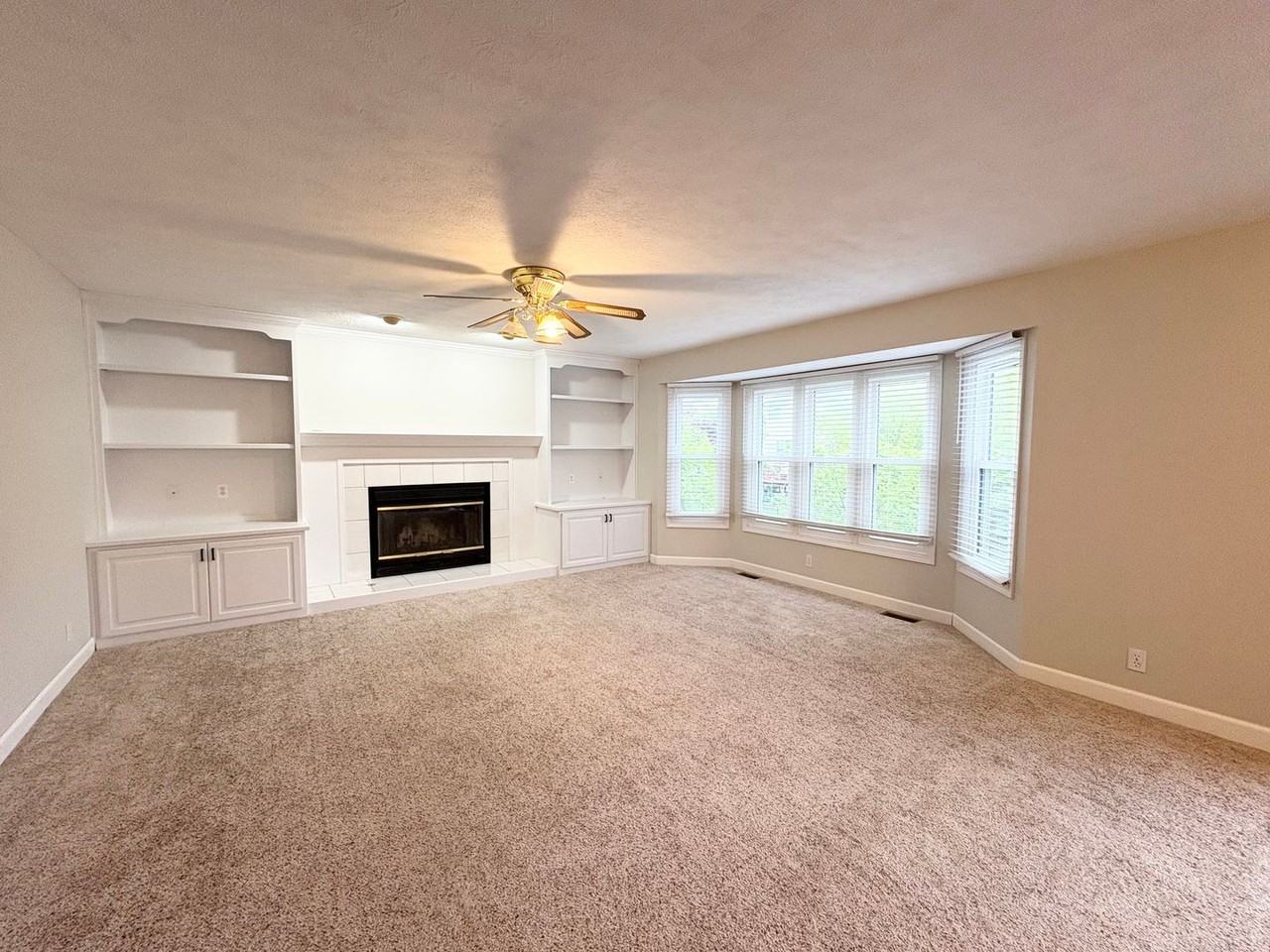 2809 Greenfield Rd - Photo 6 of 22